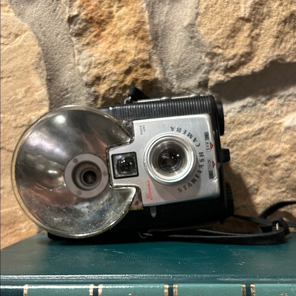 Vintage Black and Silver Camera Brownie  Starflash Non working
